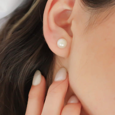Silver Pearl Stud Earrings